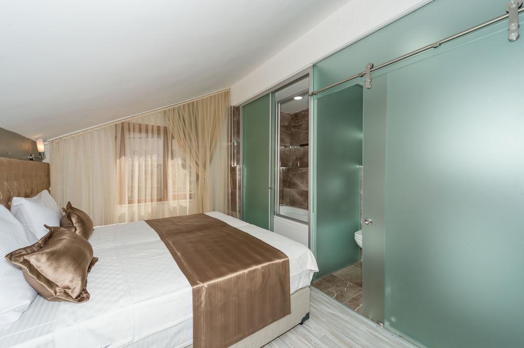 Grand Pamir 3* Istanbul