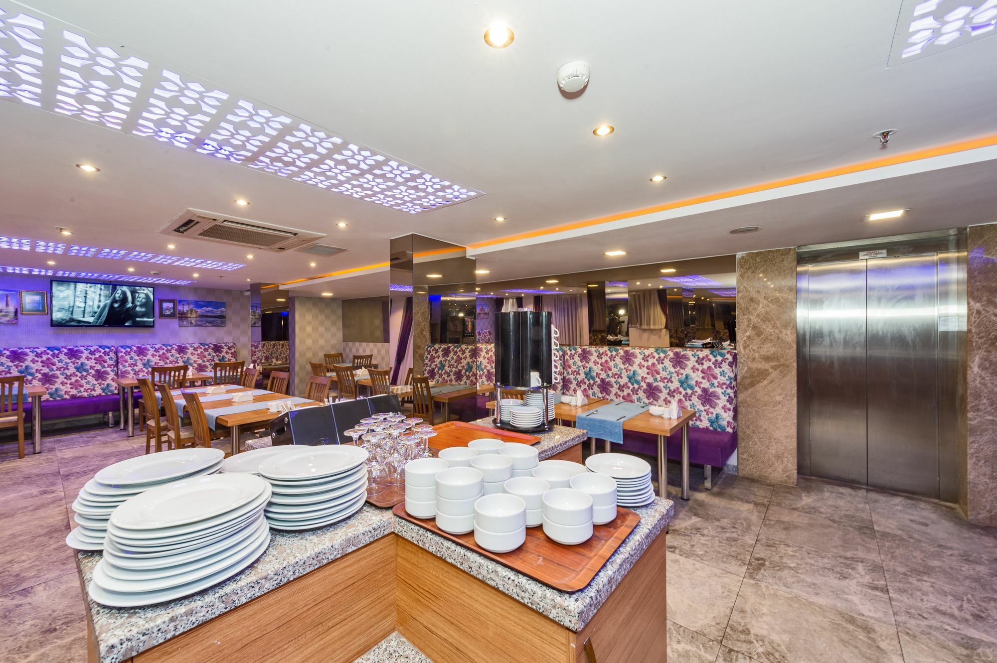 Otel Grand Pamir